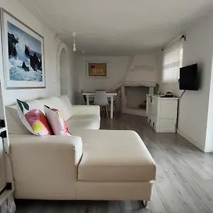 Villa Unica - Appartamenti Alba E Tramonto Isola Rossa (Sassari)